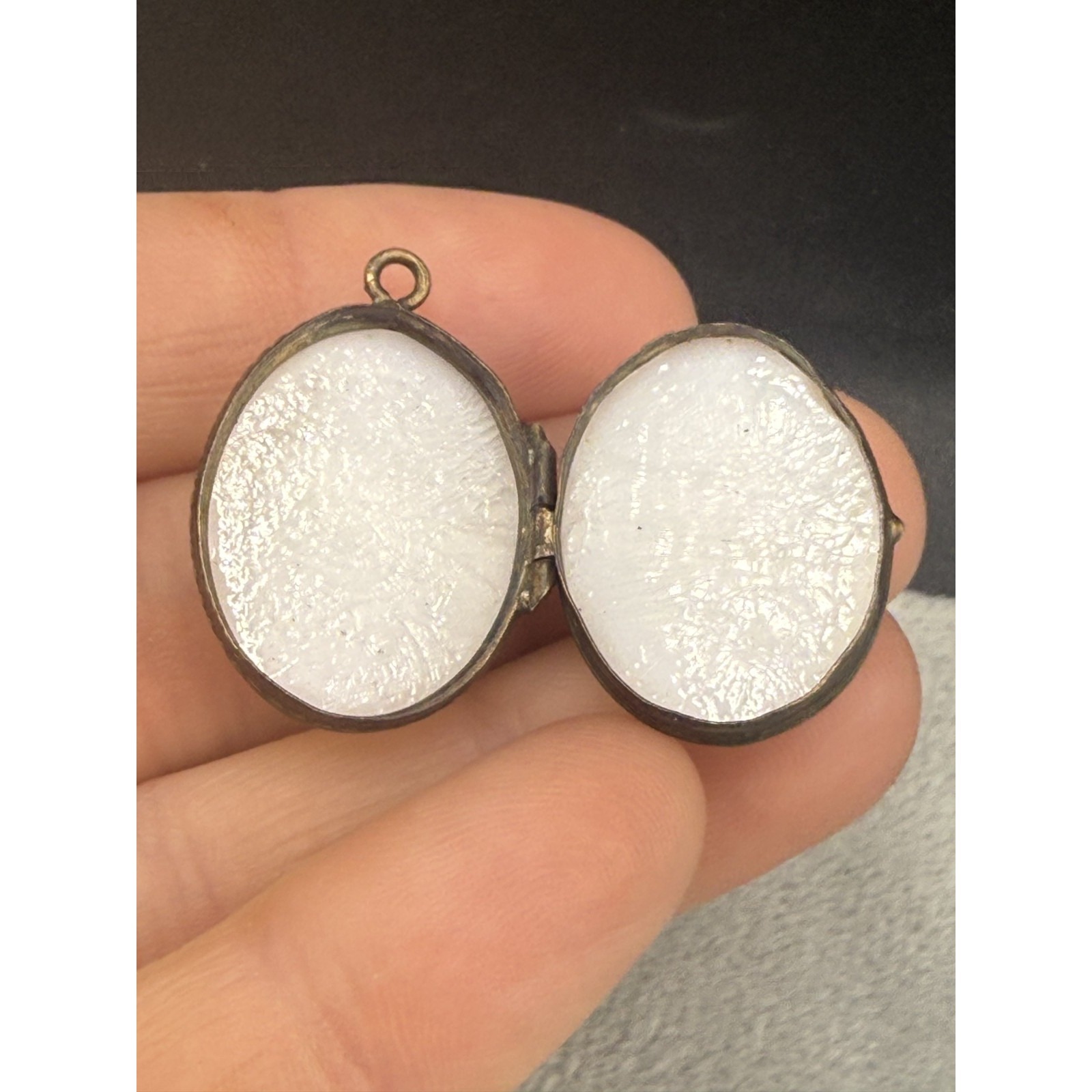 Vintage Victorian Pendant Locket White Glass Gold Tone Has Chip